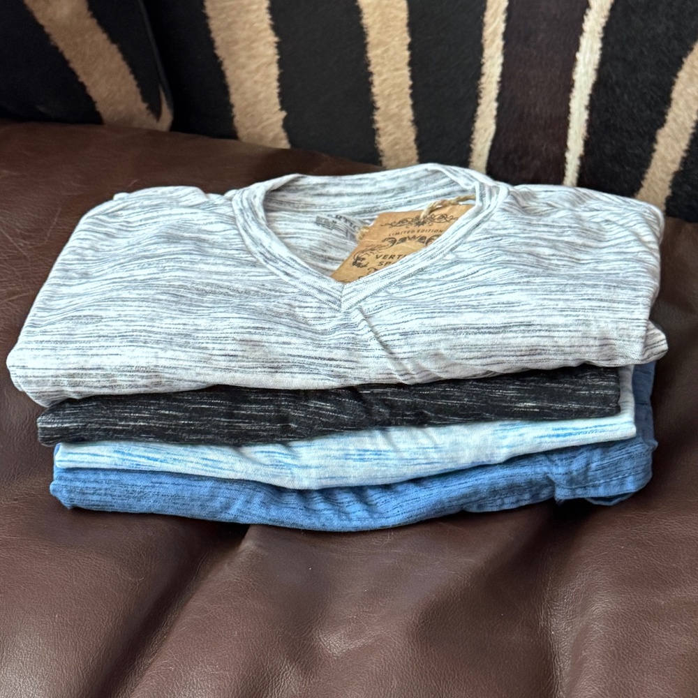 KEEP or RESELL! 4 NWT V-neck Pocket T-shirts 4 PACK! SLIM FIT $128 retail! - Picture 10 of 16